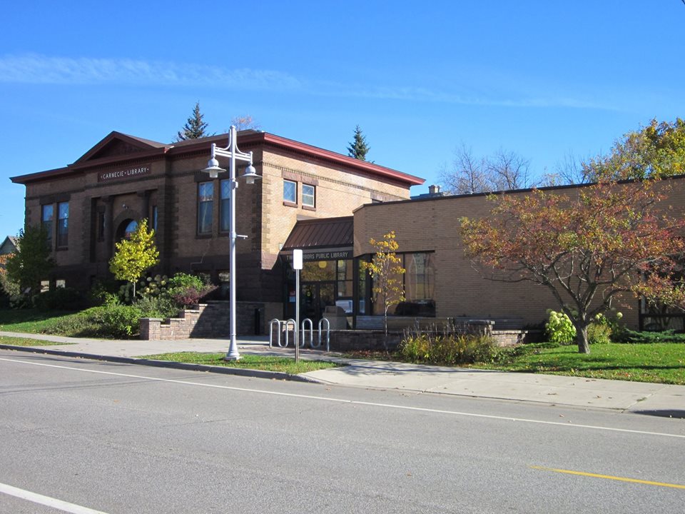 Two Harbors Public Library